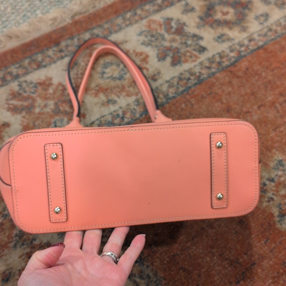 Dooney & Bourke Coral Leather Shoulder Bag. EUC - Picture 4 of 13